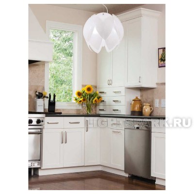 Подвесной светильник Crystal lux FLURRY SP3 в интерьере кухни